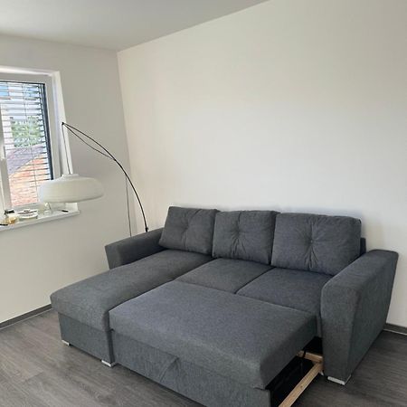 Soukromy Byt 2+Kk S Balkonem A Parkovanim Znojmo Kültér fotó
